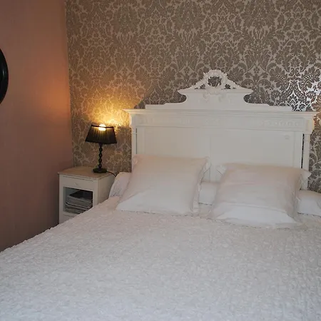 Domaine Les Gandins 2* Saint-Germain-de-Salles